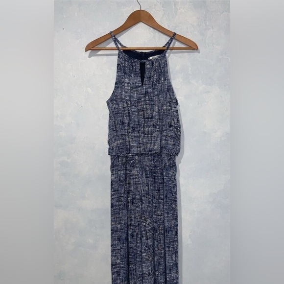 London Times Pants - London Times jumpsuit NWT. Gorgeous blues and keyhole in front. Sz 16